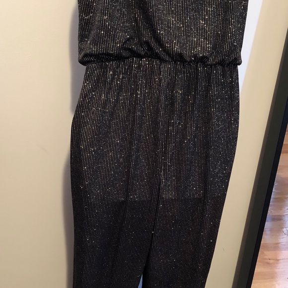 Jumper - Picture 2 of 2